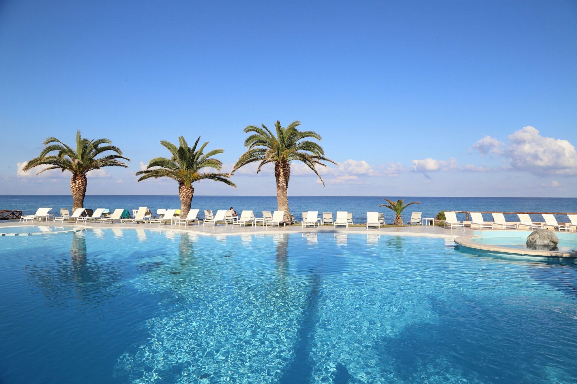 Hotel Villaggio Cala Di Volpe Capo Vaticano Exterior foto